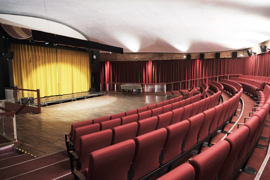 Barnvagnsbio på Årsta Folkets hus