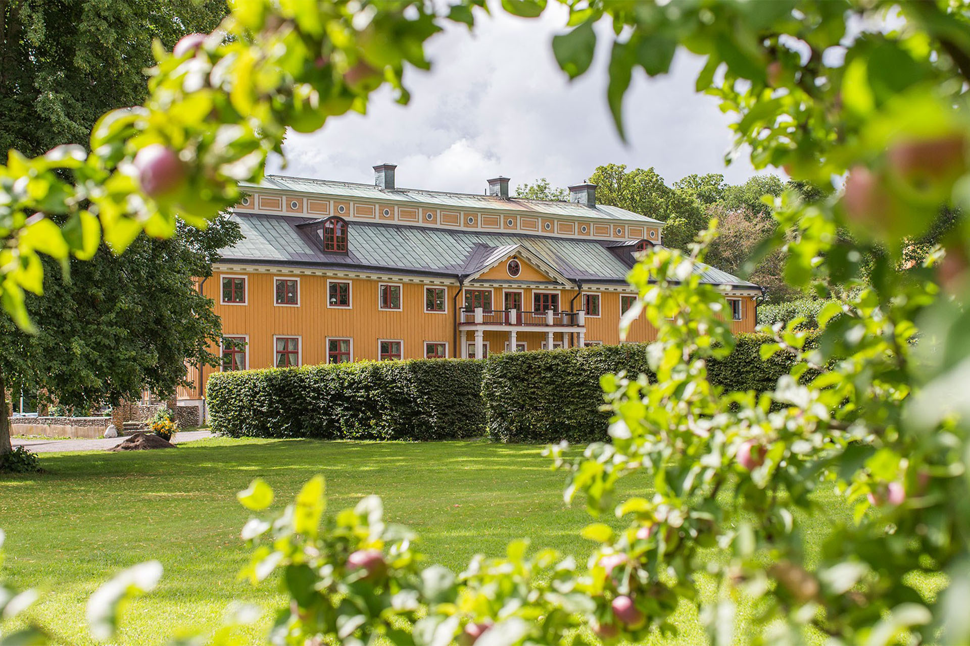 Fira nationaldagen i Ekebyhovs slottspark 2026