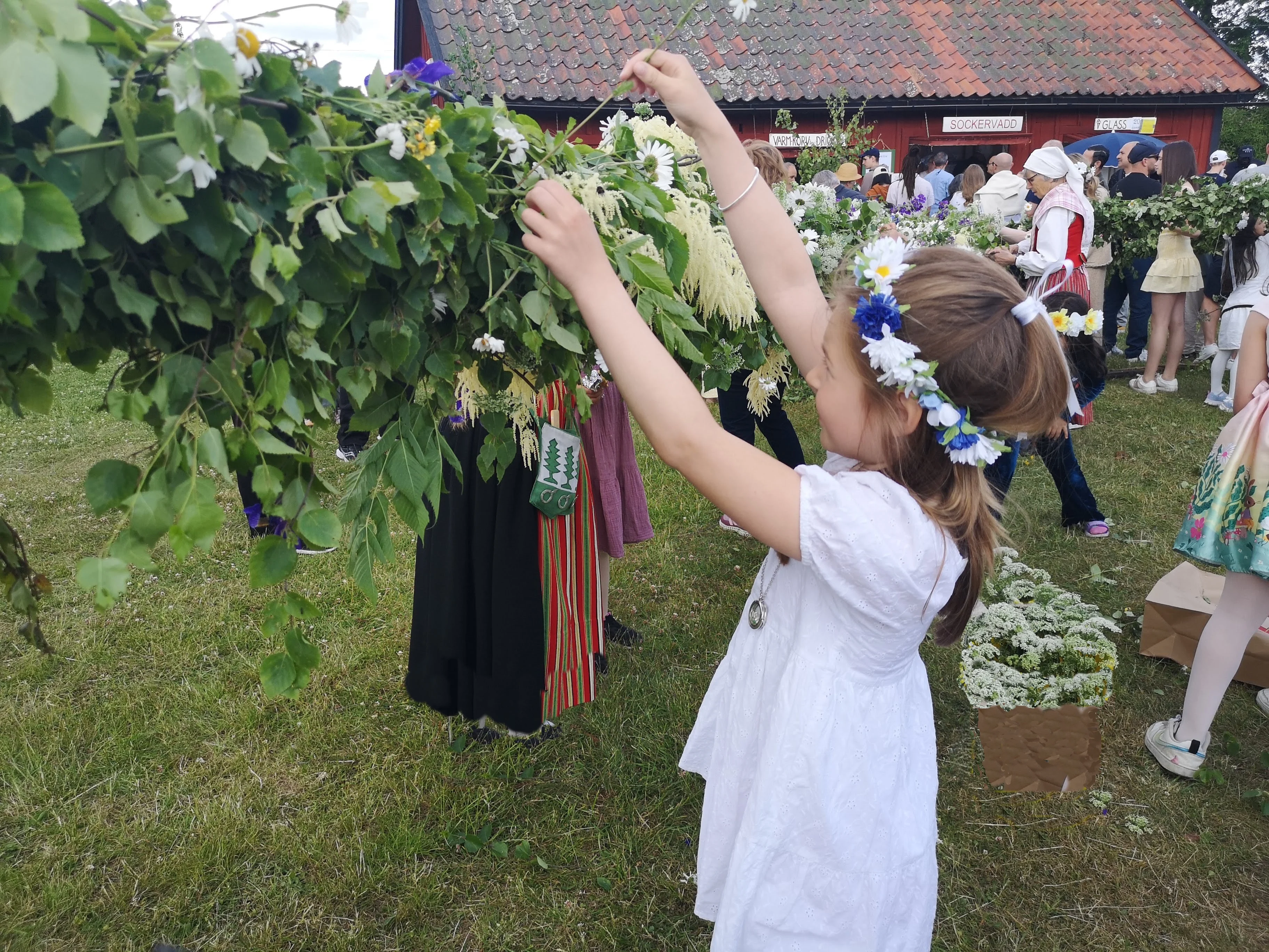 Midsommarfirande på Hersby hembygdsgård 2026